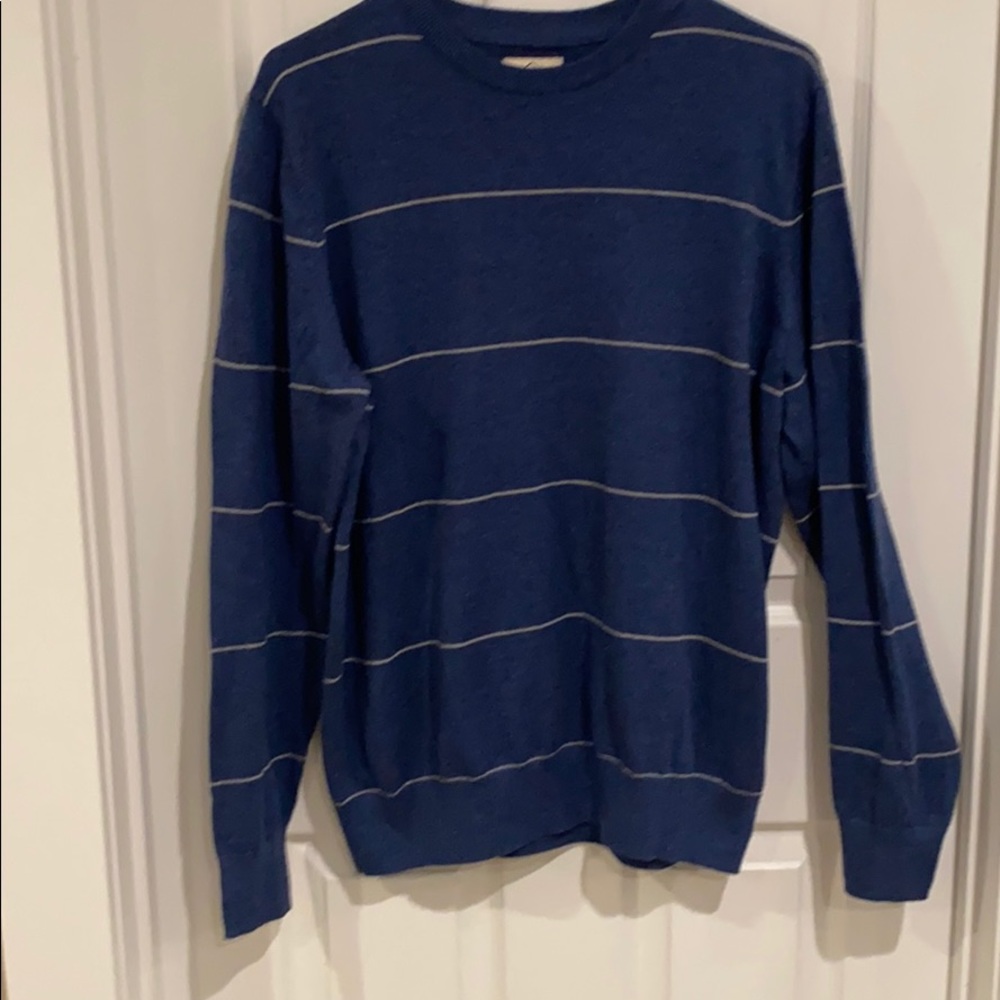 Men’s sweater